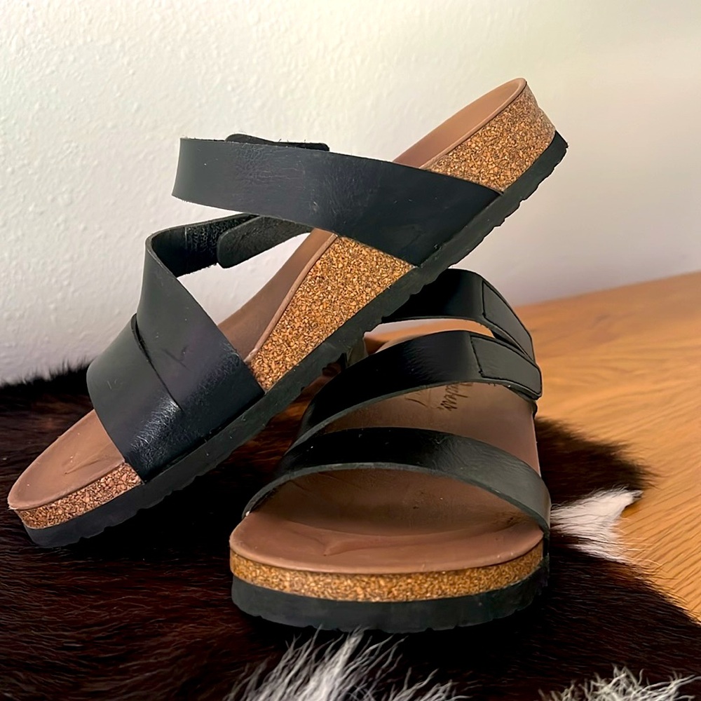 🖤Women’s Skechers Sandals🖤